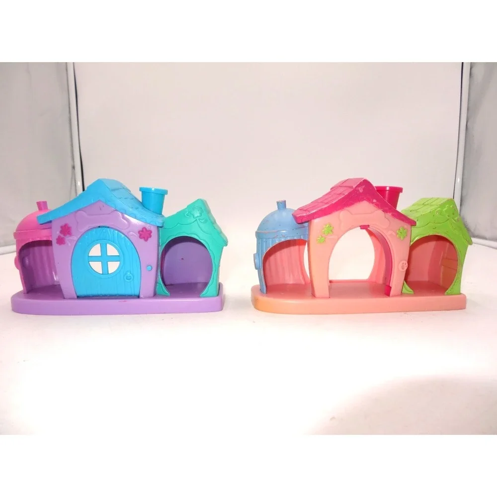 Littlest Pet Shop Playful Puppies Dog House‎ 2004 LPS Blue and Pink Houses Only